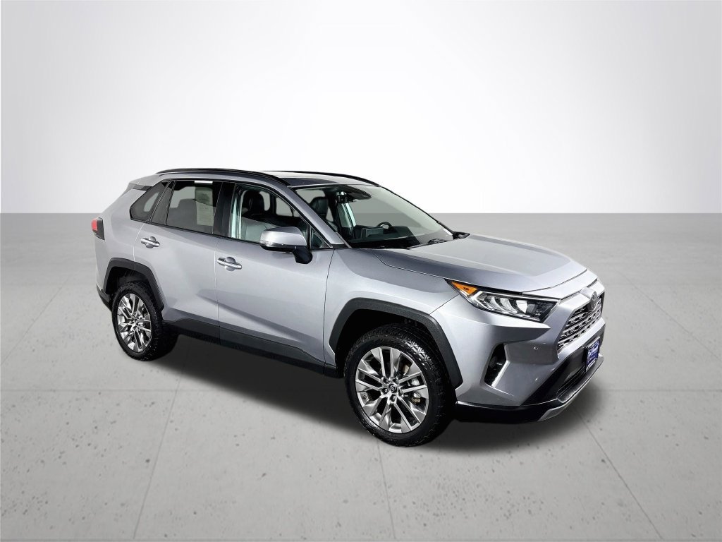 Used 2019 Toyota RAV4 Limited FWD image 4