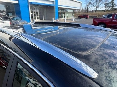 Used 2017 Buick Enclave Premium image 4