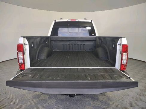 Used 2022 Ford F250 Lariat w/ Lariat Value Package AWD/4WD image 5