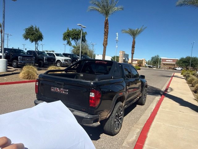 Used 2025 GMC Canyon AT4 w/ Nightfall Edition AWD/4WD image 14