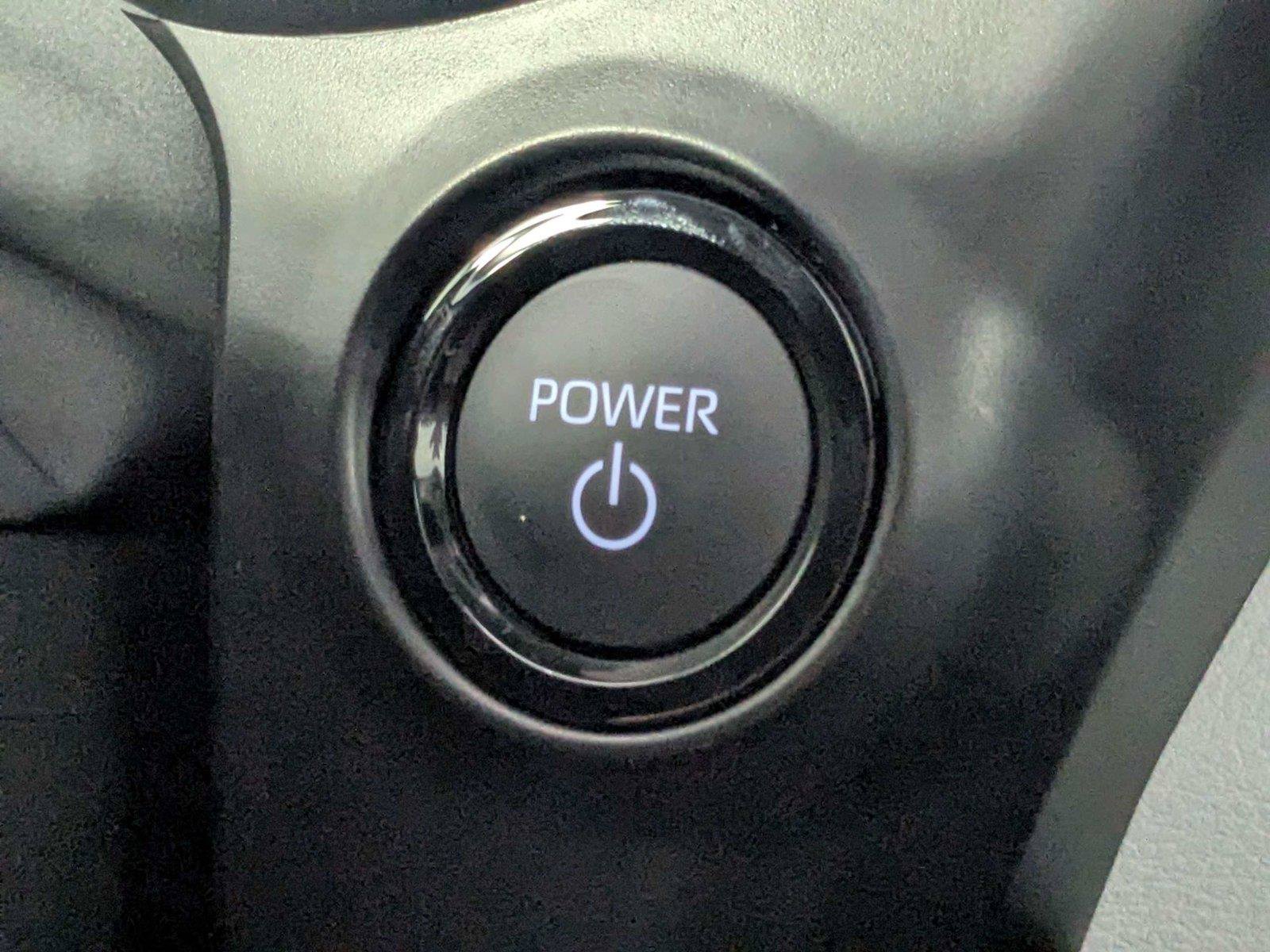 Certified 2025 Toyota Sienna XLE FWD image 26