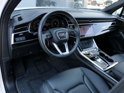 Used 2025 Audi Q7 3.0T Premium Plus image 19