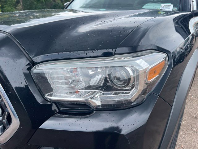 Used 2019 Toyota Tacoma TRD Off-Road AWD/4WD image 10