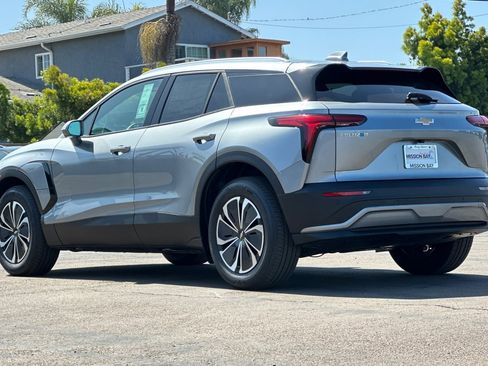 New 2025 Chevrolet Blazer EV LT image 6