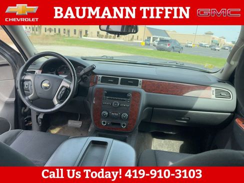 Used 2011 Chevrolet Tahoe LS image 17