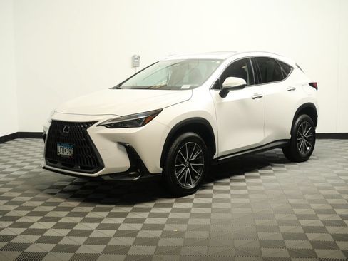 Used 2024 Lexus NX 350 AWD image 4