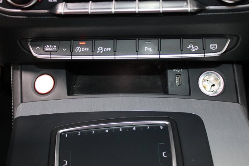 Used 2018 Audi SQ5 Premium Plus w/ S Sport Package AWD/4WD image 31