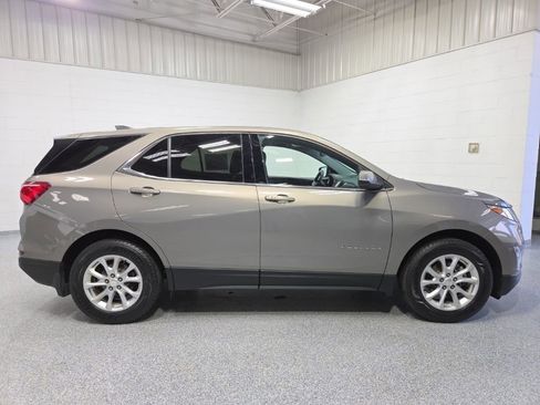 Used 2018 Chevrolet Equinox LT image 7