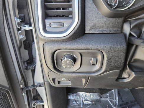 Used 2024 RAM 1500 Big Horn RWD image 26