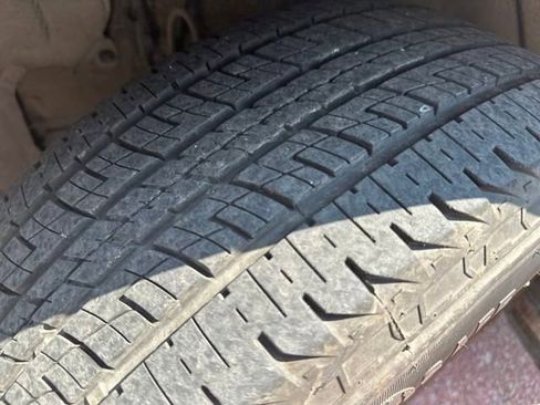 Used 2022 Toyota Highlander XLE image 29