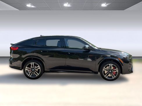 Used 2026 BMW X2 xDrive28i w/ M Sport Package AWD/4WD image 8