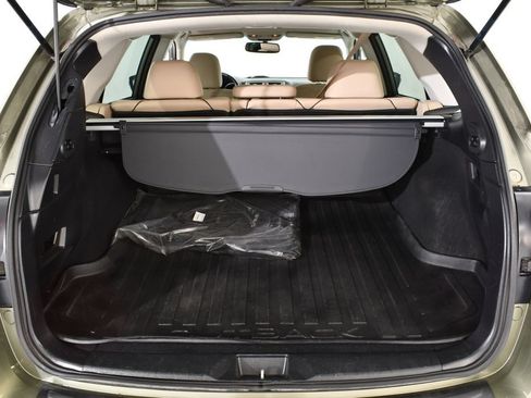 Used 2017 Subaru Outback 2.5i Limited w/ Popular Package #5 AWD/4WD image 20
