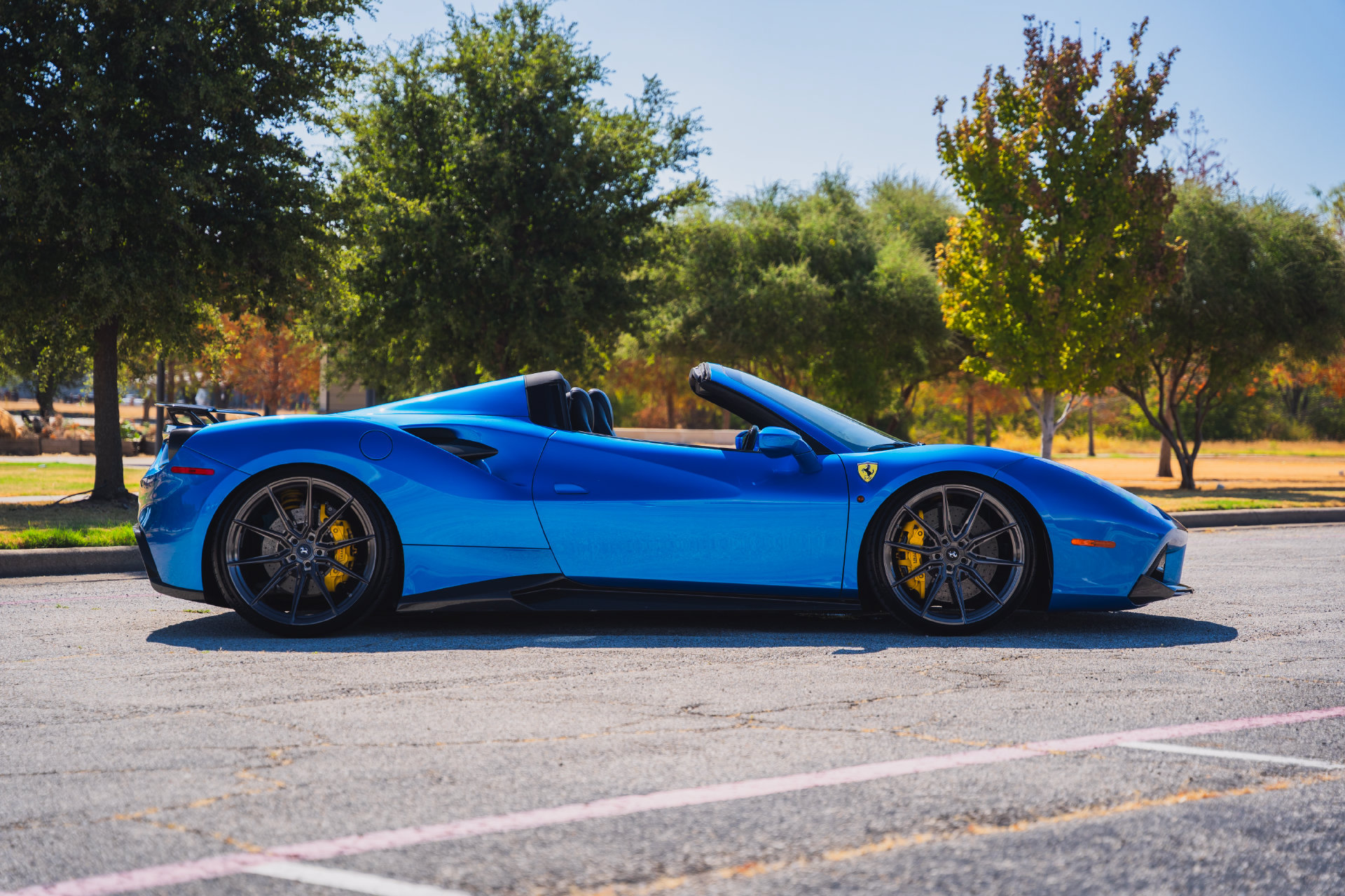 Used 2017 Ferrari 488 Spider RWD image 32