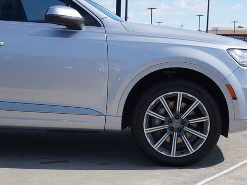 Used 2017 Audi Q7 3.0T Premium Plus w/ Premium Plus Package image 9