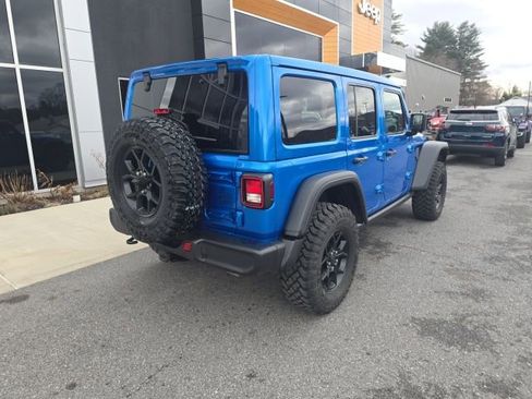 Certified 2025 Jeep Wrangler Willys image 6