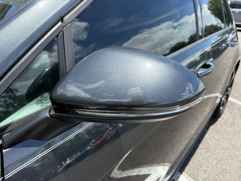 Used 2015 Volkswagen Golf 4-Door FWD image 13