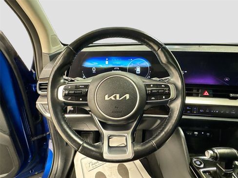 Used 2023 Kia Sportage SX image 11