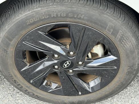 Used 2021 Hyundai Elantra SEL FWD image 10