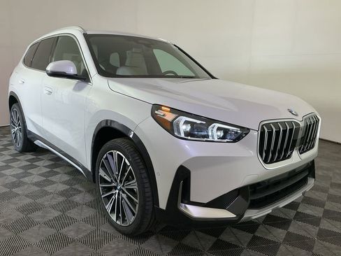 New 2026 BMW X1 xDrive28i w/ Convenience Package image 4