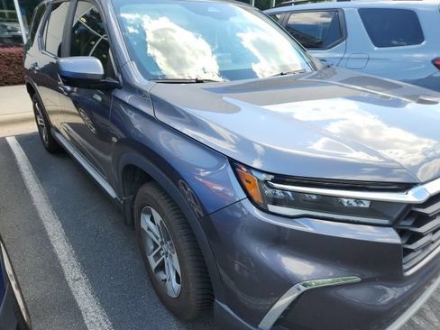 Used 2024 Honda Pilot EX-L image 11