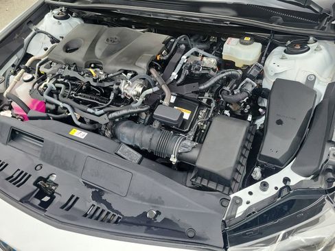 Used 2023 Toyota Camry LE image 9