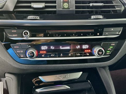 Used 2019 BMW X4 xDrive30i w/ Driving Assistance Package AWD/4WD image 16