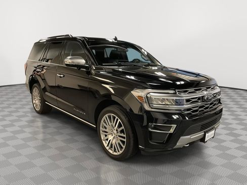 Certified 2023 Ford Expedition Platinum AWD/4WD image 5
