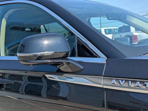 Used 2023 Lincoln Aviator Reserve w/ Equipment Group 201A AWD/4WD image 12