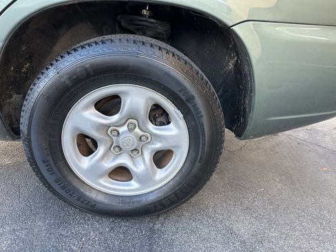 Used 2006 Toyota Highlander 2WD image 6