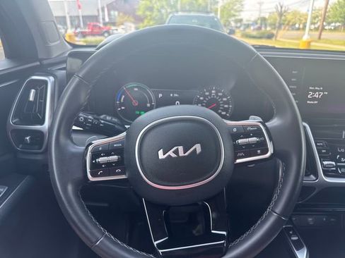 Used 2023 Kia Sorento EX AWD/4WD image 17
