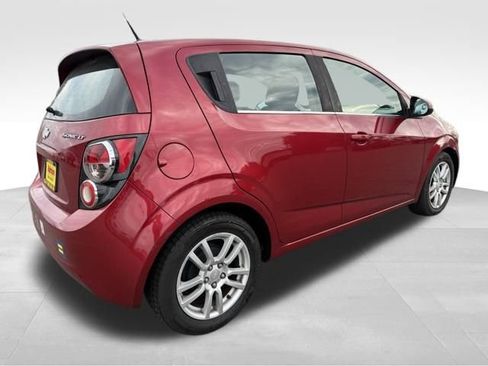 Used 2012 Chevrolet Sonic LT image 7