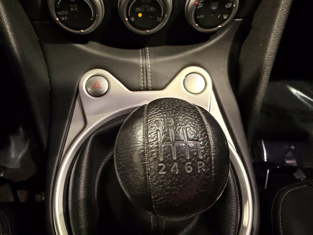Used 2019 Nissan 370Z Coupe RWD image 21