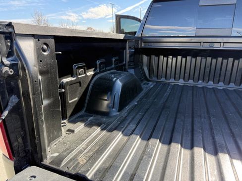 Used 2021 Chevrolet Silverado 1500 LTZ w/ LTZ Premium Package image 31