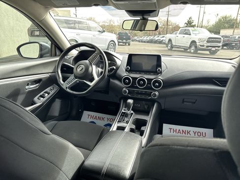 Used 2022 Nissan Sentra SV image 13