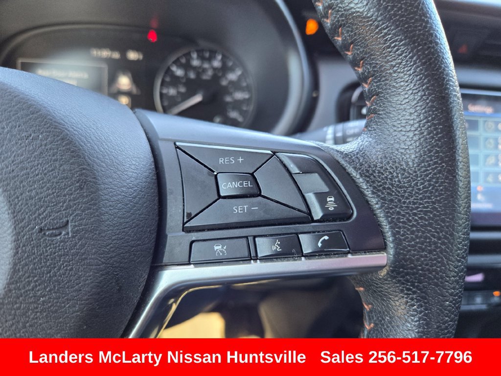 Used 2022 Nissan Kicks SR FWD image 23