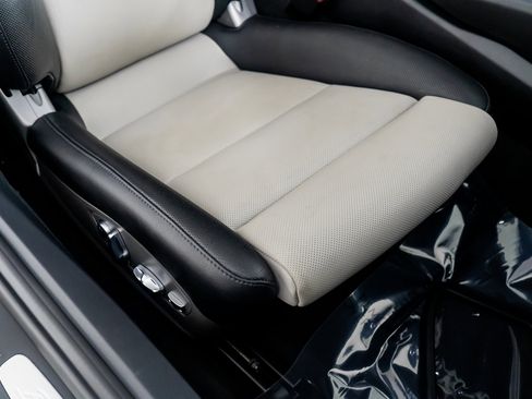 Used 2022 Porsche 718 Boxster S image 31