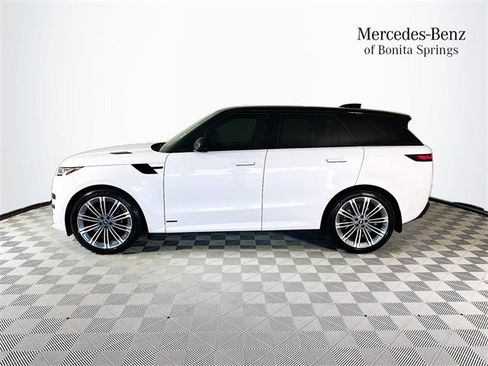 Used 2025 Land Rover Range Rover Sport Autobiography image 4