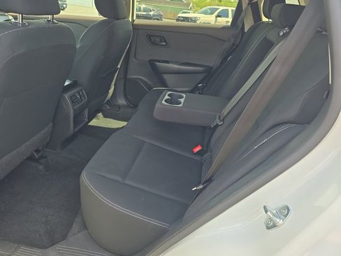 Used 2023 Nissan Rogue S FWD image 17