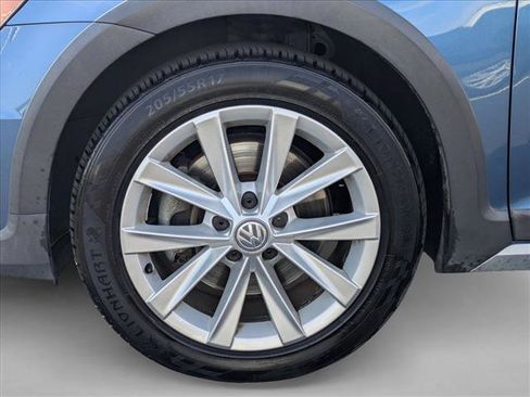 Used 2017 Volkswagen Golf Alltrack SE AWD/4WD image 24