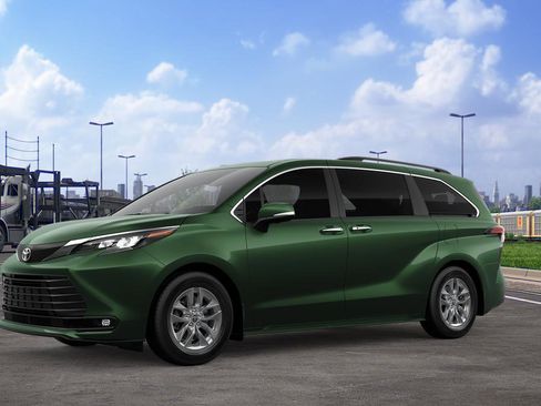 New 2026 Toyota Sienna XLE FWD image 4