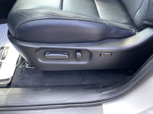 Certified 2021 Toyota Tacoma Limited AWD/4WD image 19