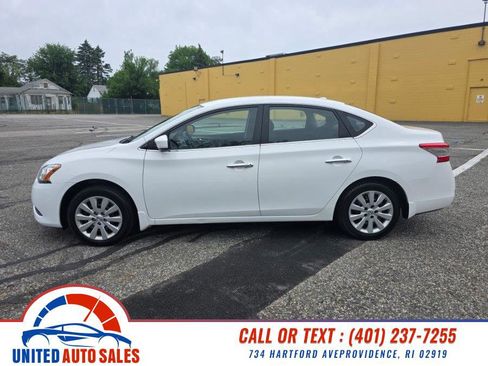 Used 2015 Nissan Sentra SV FWD image 2