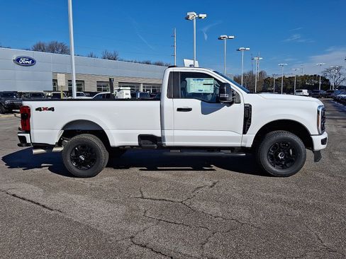 New 2026 Ford F250 XL w/ STX Appearance Package AWD/4WD image 8