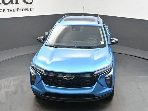 New 2026 Chevrolet Trax LT w/ Sunroof Package FWD image 37