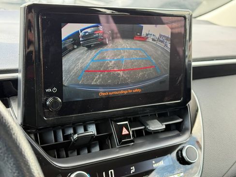 Used 2024 Toyota Corolla LE FWD image 34