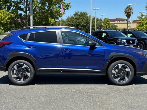 New 2025 Subaru Crosstrek 2.5i Limited w/ Popular Package #3A image 3