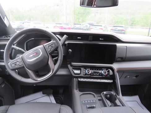 New 2026 GMC Sierra 2500 AT4 w/ LPO, Black Badging Package AWD/4WD image 13