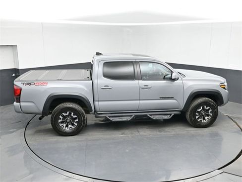 Used 2019 Toyota Tacoma TRD Off-Road image 42