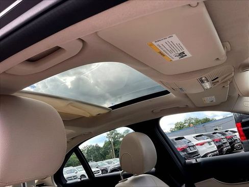 Certified 2018 Mercedes-Benz C 300 4MATIC Sedan image 29