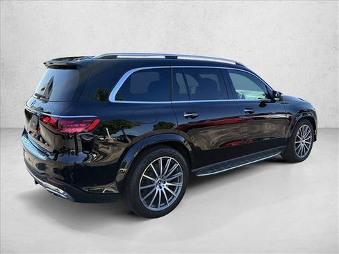 Certified 2025 Mercedes-Benz GLS 580 4MATIC image 5